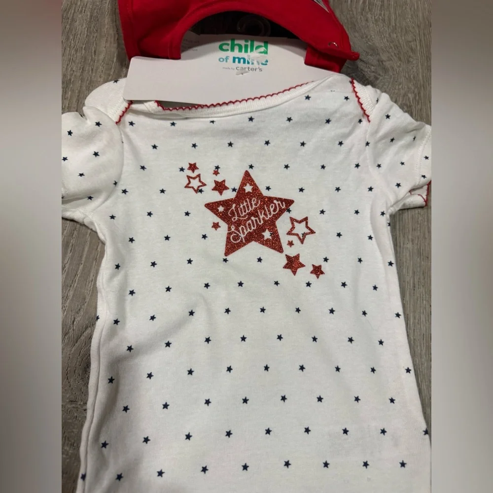 Child of Mine Carter’s Patriotic Baby Bodysuit & Bib Set | 12M - Picture 3 of 4